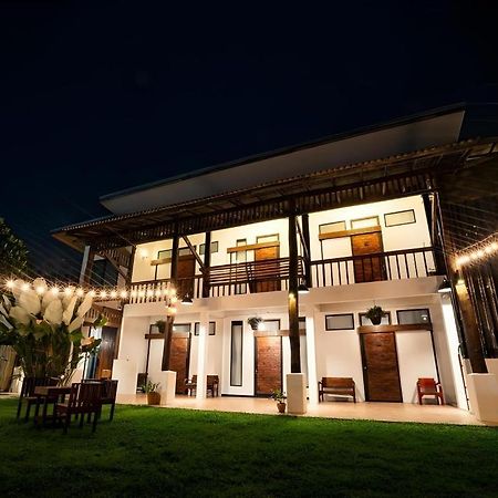 Croissant Hotel And Cafe Chiang Rai Zewnętrze zdjęcie