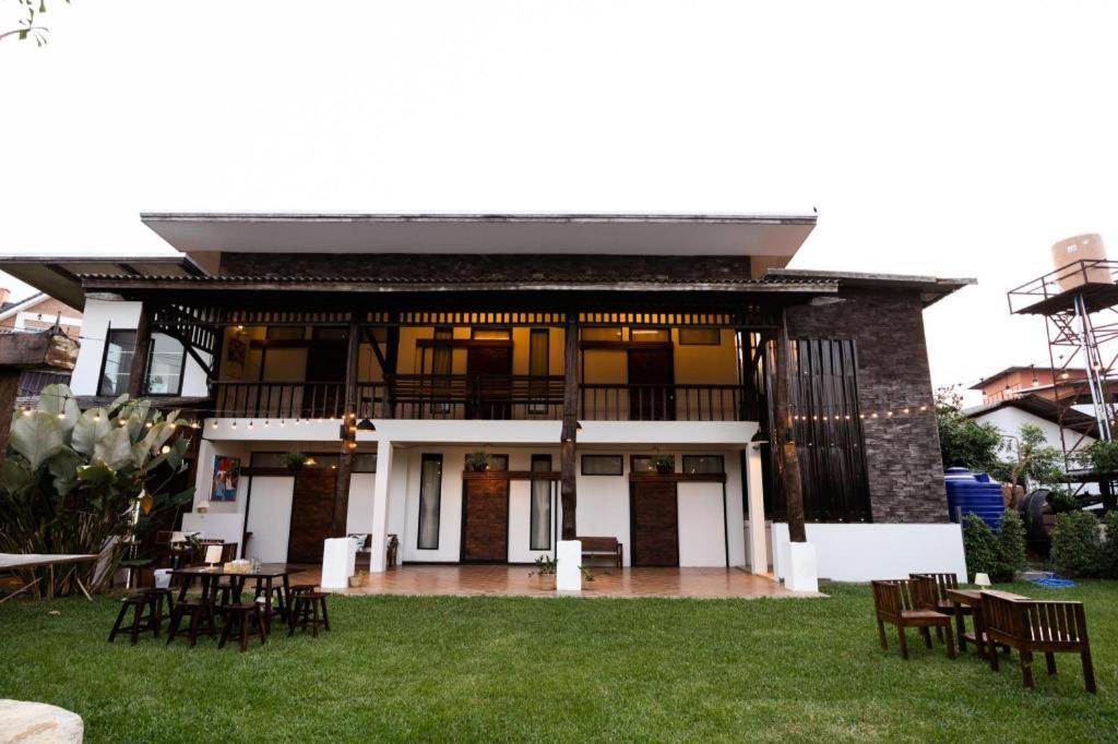 Croissant Hotel And Cafe Chiang Rai Zewnętrze zdjęcie