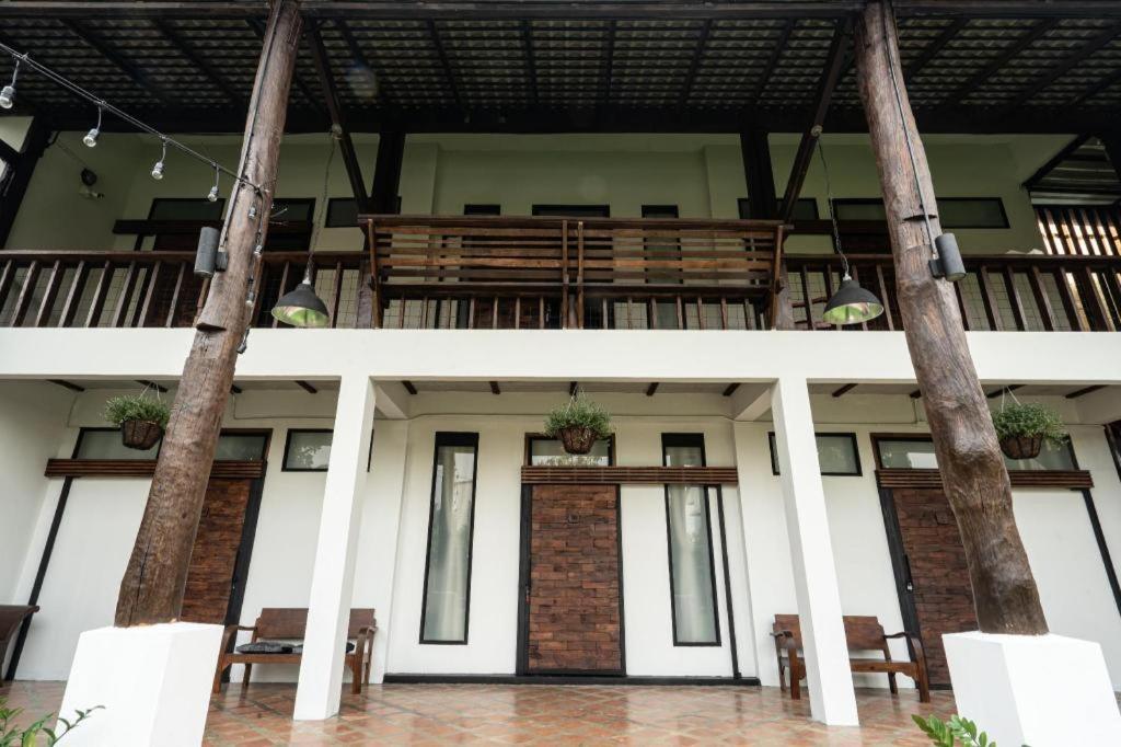 Croissant Hotel And Cafe Chiang Rai Zewnętrze zdjęcie