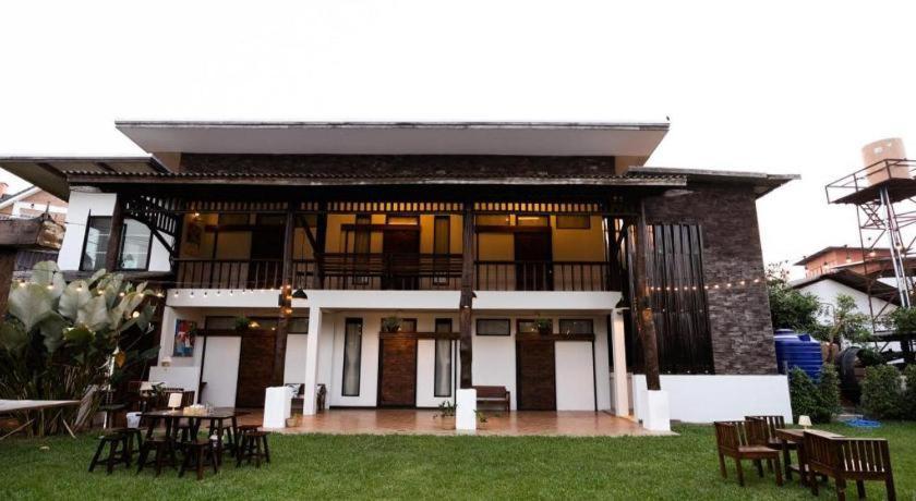 Croissant Hotel And Cafe Chiang Rai Zewnętrze zdjęcie