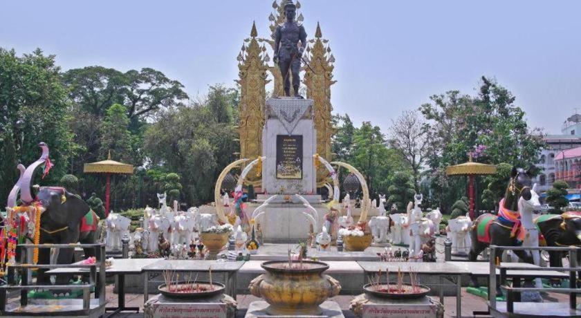 Croissant Hotel And Cafe Chiang Rai Zewnętrze zdjęcie