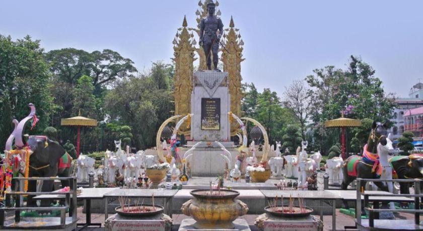 Croissant Hotel And Cafe Chiang Rai Zewnętrze zdjęcie